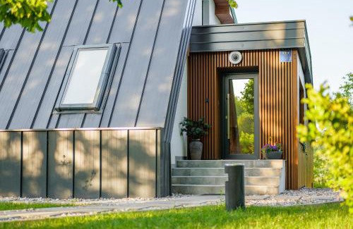 Netretic Ski Chalet | Serene Kuća za odmor Šumska vila with Oceanfront Spa