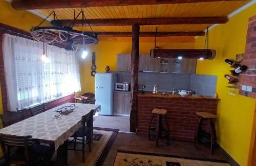 Lezimir House | Oceanfront Retreat - Kuća za odmor with Pool & Guest Rated 9.8