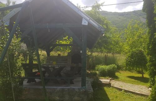 Perucac House | Kid-Friendly Retreat at Kuća za odmor Andrej - Rated 9.9