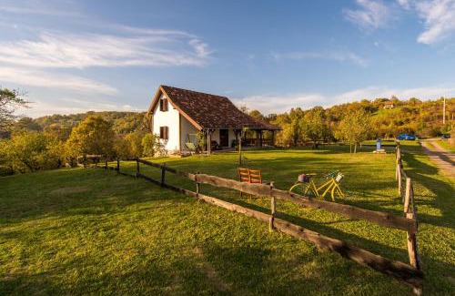 Sibinj House | Pet-Friendly Retreat: Kuća za odmor Atar - Guest Rated 9.8