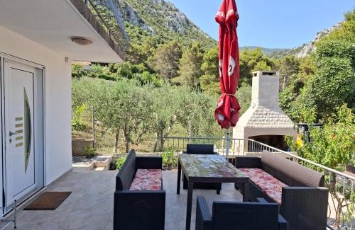 Trpanj House | Oceanfront Retreat at Kuća za odmor DIJANA - Rated 9.9/10