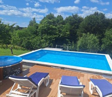 Kravarsko House | Family-Friendly Retreat at Kuća za odmor Kod Celića