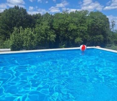 Kravarsko House | Family-Friendly Retreat at Kuća za odmor Kod Celića