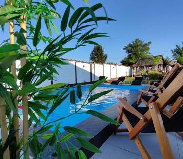 Becej House | Oceanfront Retreat at Kuća za odmor Iva - 10/10 Rated