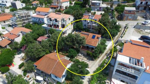 Rogoznica House | Relax at Kuća za odmor Ivanka: 4-Star Beachfront Retreat