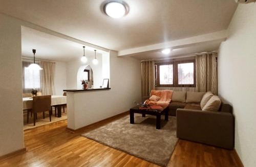 Doboj Apartment | Family-Friendly Retreat at Kuća za odmor La Mia Casa