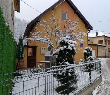Fojnica Villa | Cozy Family Retreat: Kuća za odmor Majka, Rated 9.3