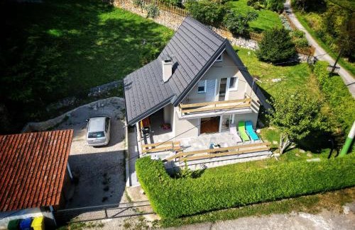 Generalski Stol House | Discover Kuća za odmor Miracool: 4-Star Family Retreat