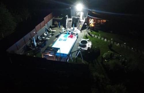 Slavonski Brod Villa | Relax at Kuća za odmor Mladen i Martina with a Private Pool