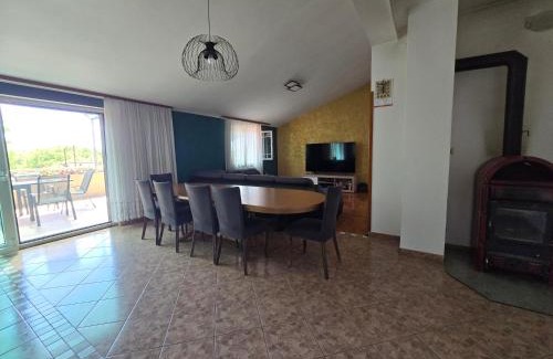 Unesic House | Exceptional Kuća za odmor Rajčić - Guest Rated 9.9/10!