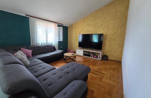 Unesic House | Exceptional Kuća za odmor Rajčić - Guest Rated 9.9/10!