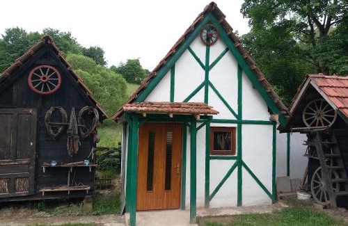 Zenica-Doboj Canton Apartment | Cozy Kuća za odmor: Pet-Friendly & Top Guest Rated 9.7/10