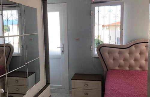 Kadnlar Denizi Mahallesi Villa | Idyllic Kuşadası Forest View House with Pool Access