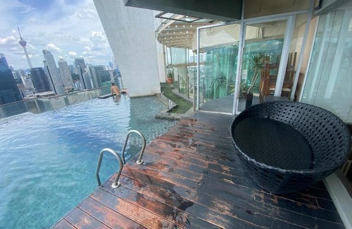 Chow Kit Hostel | Kuala Lumpur Infinity Skypool hostel