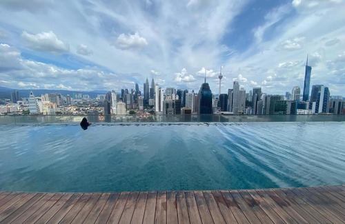 Chow Kit Hostel | Kuala Lumpur Infinity Skypool hostel
