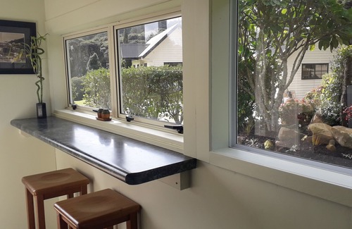 Kuaotunu Cottage | Idyllic Ocean View at Kuaotunu's Peebles Cottage
