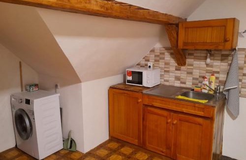 Libice nad Doubravou Apartment | Kid-Friendly Kubátovna with Pool and High Guest Ratings