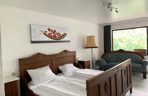 Edelsberg Hotel | Pet-Friendly Getaway at Kubacher Hof with Breakfast Included