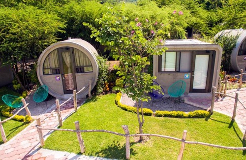 Tlaquiltenango Hotel | Discover Kubhotel by El Rollo: Wheelchair Accessible Retreat