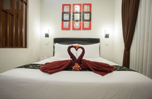 Umalas Bed & Breakfast | Relax at Kubu Bali Suite Seminyak with Pool and Kitchen