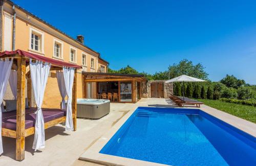 Vinodolska opcina House | Discover Kuca Margareta: Pool & Hot Tub Oasis