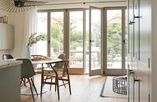 Zaboric Villa | Beachfront Escape at Kuca Mira - 4-Star Ocean View Hotel