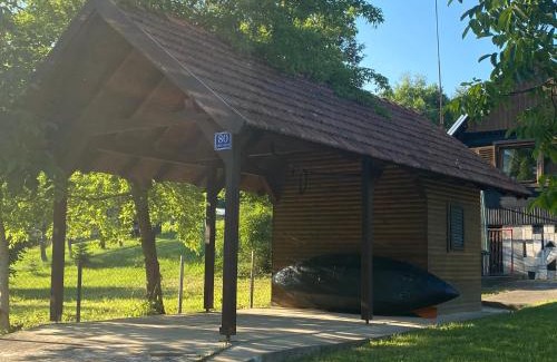 Pokupsko House | Unforgettable Stay at Kuca Oaza: Hot Tub & Pet Friendly