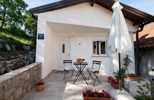 Tulisevica Apartment | Experience Comfort at Kuca za odmor NALL - 4 Star Retreat