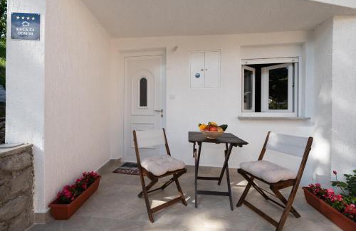 Tulisevica Apartment | Experience Comfort at Kuca za odmor NALL - 4 Star Retreat
