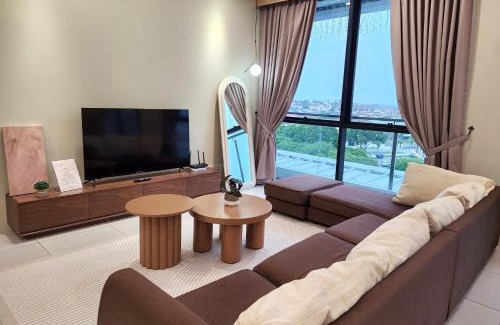 Kuching Apartment | Prime Location at Nordict Retreat - 4-Star Guest Favorite