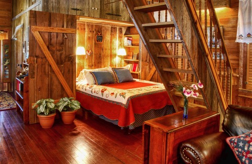 New Braunfels Bed & Breakfast | Relax at Kuebler Waldrip Haus B&B: Guest Rated 9.8/10