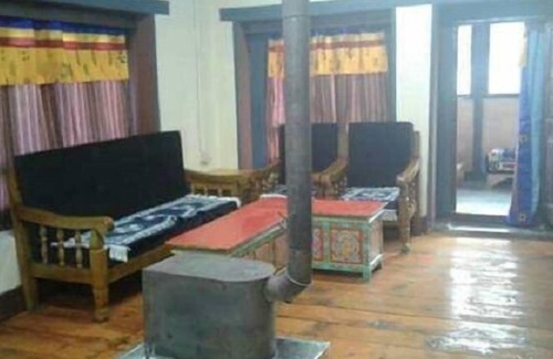 Paro Bed & Breakfast | Family-Friendly Kuenley Home Stay with Delicious Breakfast