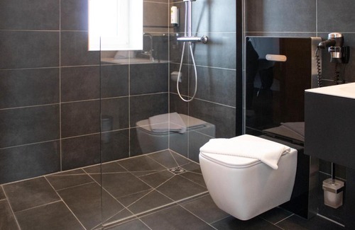 Endach Hotel | Welcoming KUF Hotel by WMM Hotels: Family-Friendly Stay