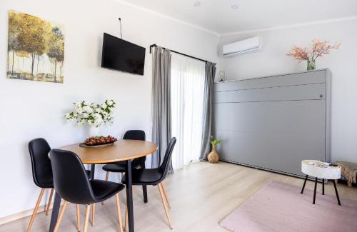 Plavniekkalns House | Oceanfront Kukuzes: Guest Rated 9.8 with Hot Tub Access