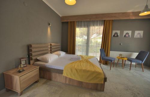 Sefa Camlık Hotel | Kulüp Laka 1969