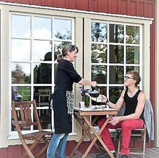Lidkoping Bed & Breakfast | Inviting Kullens Bed and Breakfast with Hot Tub & Kitchen