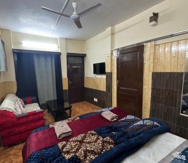 Mohal House | Inviting Kullu Manali Homestay with Pet-Friendly Perks