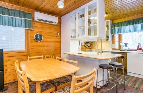 Kehys-Kainuu House | Relaxing Retreat at Kulma-alpit with Lake Views & Spa