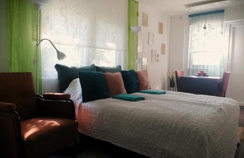 Ketegyhaza House | Experience KultúrÉlet Vendégháza: 9.5/10 Rating & Ocean View