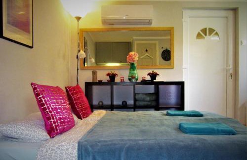 Ketegyhaza House | Experience KultúrÉlet Vendégháza: 9.5/10 Rating & Ocean View