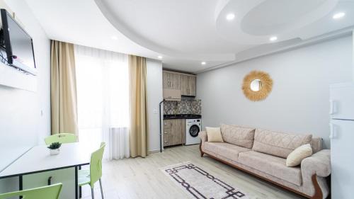 Suleymanpasa Apartment | KUMBAĞ ŞEHRİ SARAY APART OTEL: Beachfront Family Retreat