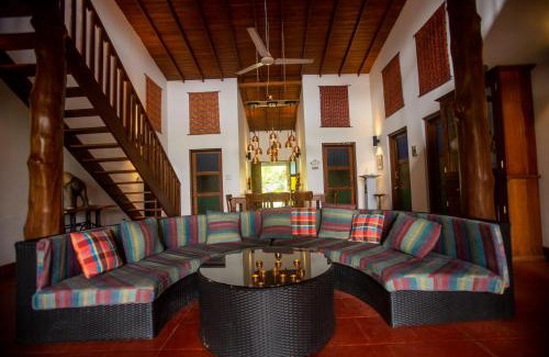 Kimbissa House | Pet-Friendly Retreat at Peacock House Sigiriya