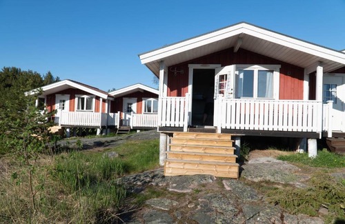 Kumlinge Other | Beautiful Kumlinge Stugor with Oceanfront Views & Hot Tub