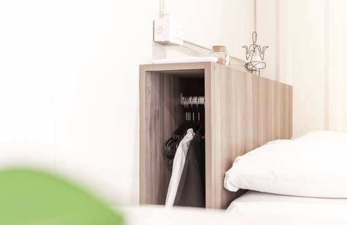 Puntarenas Cabin | Discover Kuna Water: Unique Container Lofts with Ocean Views