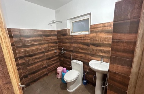 Hunder House | Budget-Friendly Kundan House: Pet & Child Friendly Stay