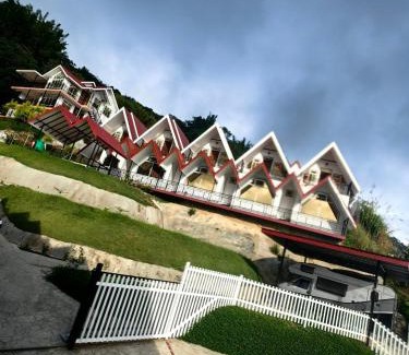 Kundasang Hotel | Family-Friendly Stay at Kundasang Mount Garden - 8/10 Rated