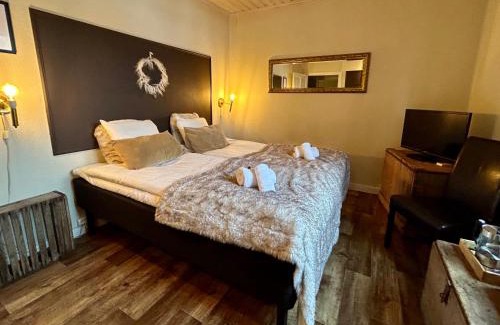 Dalarna Hotel | Discover Kungshaga Hotell: Pet Friendly with Breakfast & Hot Tub