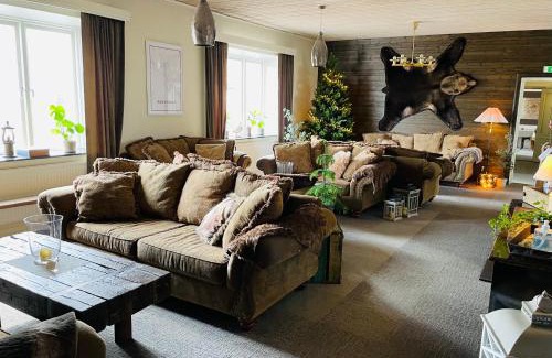 Dalarna Hotel | Discover Kungshaga Hotell: Pet Friendly with Breakfast & Hot Tub