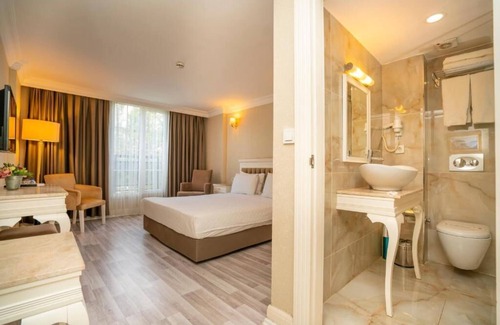 Topkapi Hotel | Eco-Friendly Retreat at Kunlun Kensington Hotel Awaits You