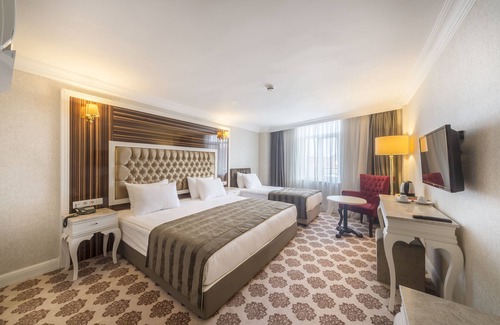 Topkapi Hotel | Eco-Friendly Retreat at Kunlun Kensington Hotel Awaits You